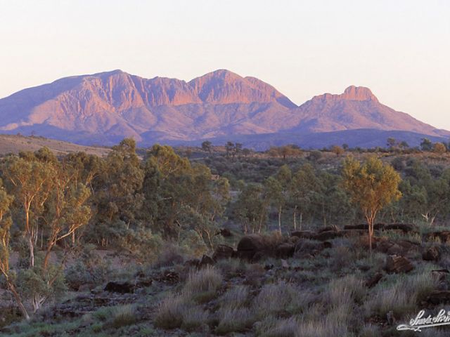 zzl) Namatjira & Larapinta Drive.jpg